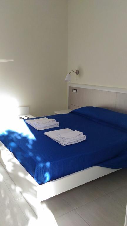 Il Girasole Formia Guesthouse Rooms エクステリア 写真