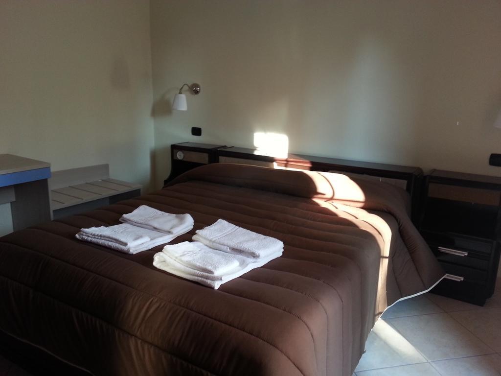 Il Girasole Formia Guesthouse Rooms エクステリア 写真