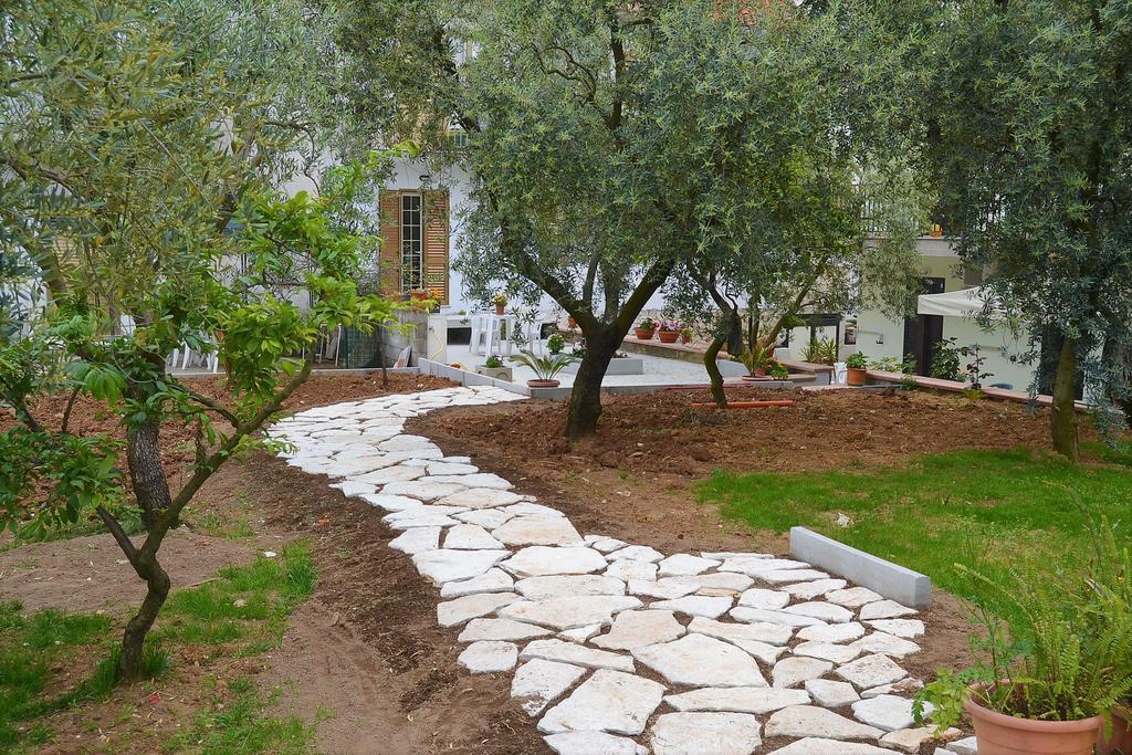 Il Girasole Formia Guesthouse Rooms エクステリア 写真
