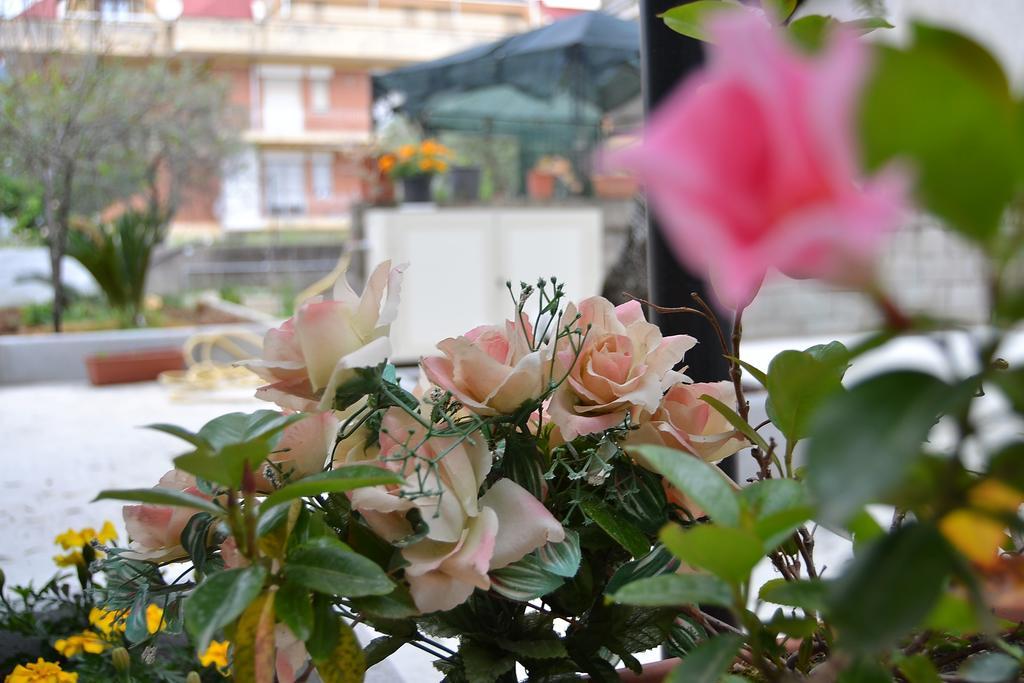 Il Girasole Formia Guesthouse Rooms エクステリア 写真